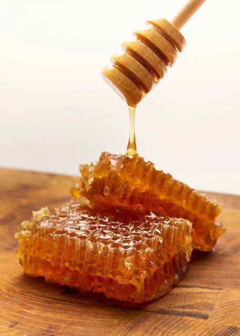 Organic Honeycomb | 375g | Beesy Honey | YG-113413-WH-101232