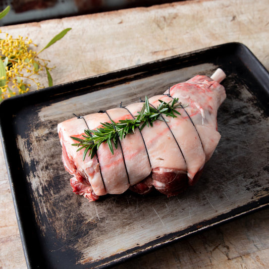 Easy Carve Leg Of Lamb (Vacuum Sealed) | Each Leg Weighs ≈ 2.3kg | Saltbush Lamb | YG-000425-GMB-002308