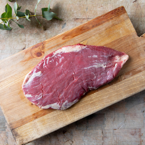 Skirt Steak (Vacuum Sealed) | 1 x Steak ≈ 700g | Cape Grim Tasmania | YG-000454-GMB-002301