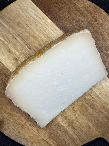 Moliternio Pecorino | Wedge | Central Fromaggi | YG-011292-EPC-000277