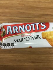 Malt-O-Milk Biscuits | 250g | Arnott's | YG-007832-PD-052326