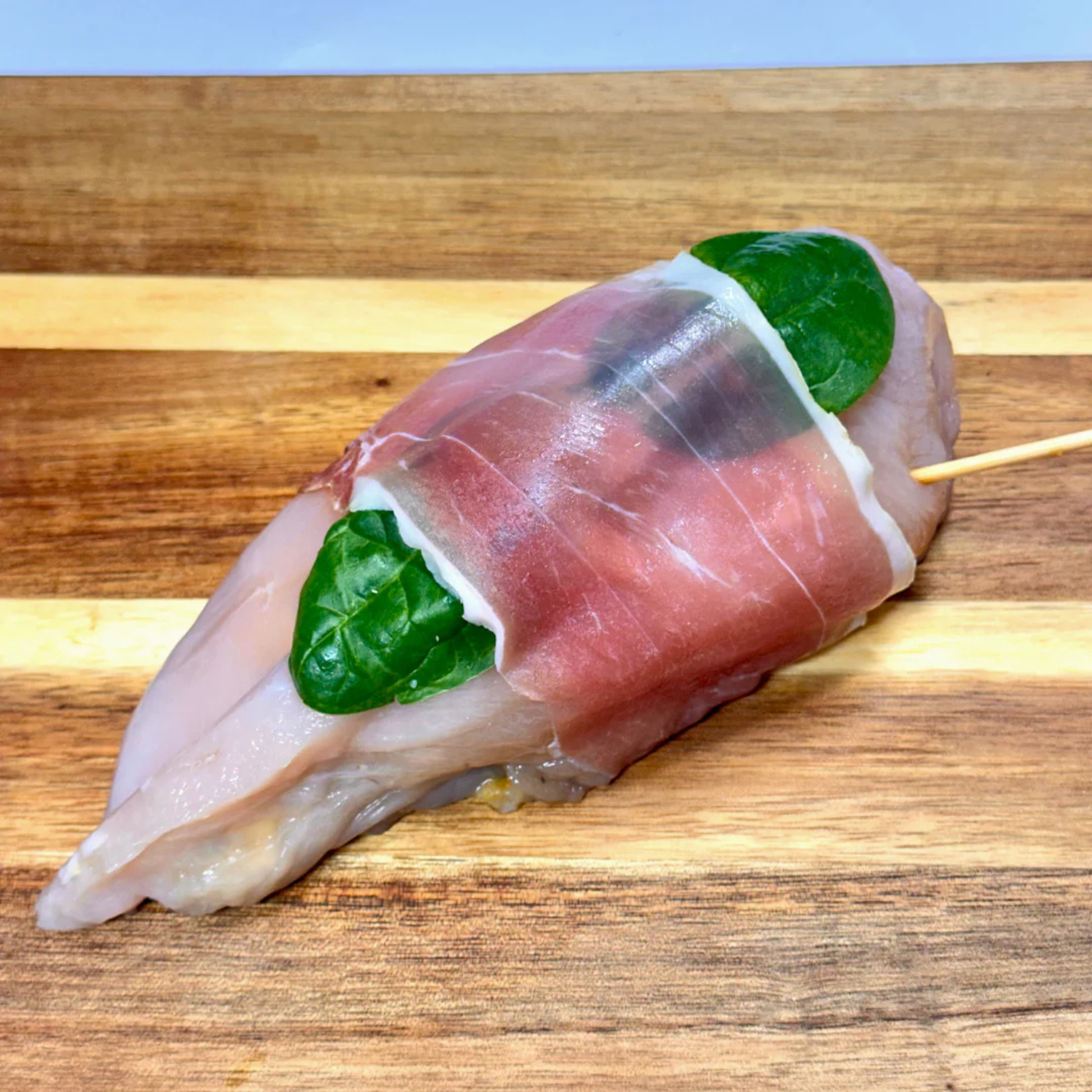 Prosicutto Chicken Breast Filled With Brie & Asparagus | 4 Pieces | YG-010883-PP-006553