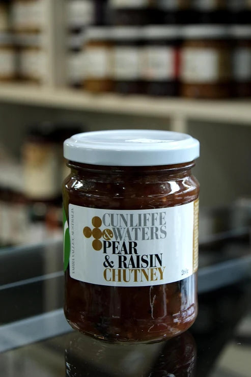 Pear & Raisin Chutney | 260g | Cunliffe & Waters | YG-113381-WH-101235