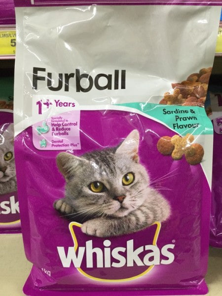 Whiskas 1+ Years Adult Furball Indoor Dry Cat Food with Tuna & Sardine Bag 800g